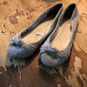 CATO flats size 6